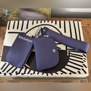 Lululemon dual pouch wristlet